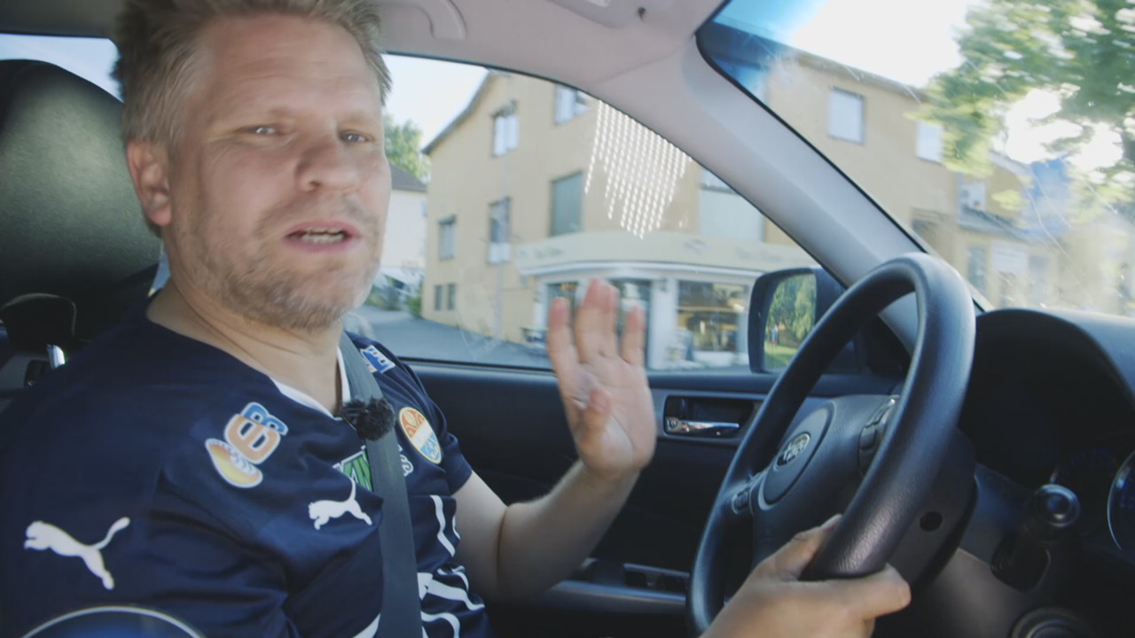 Med flagget til topps - Pål og Jessica